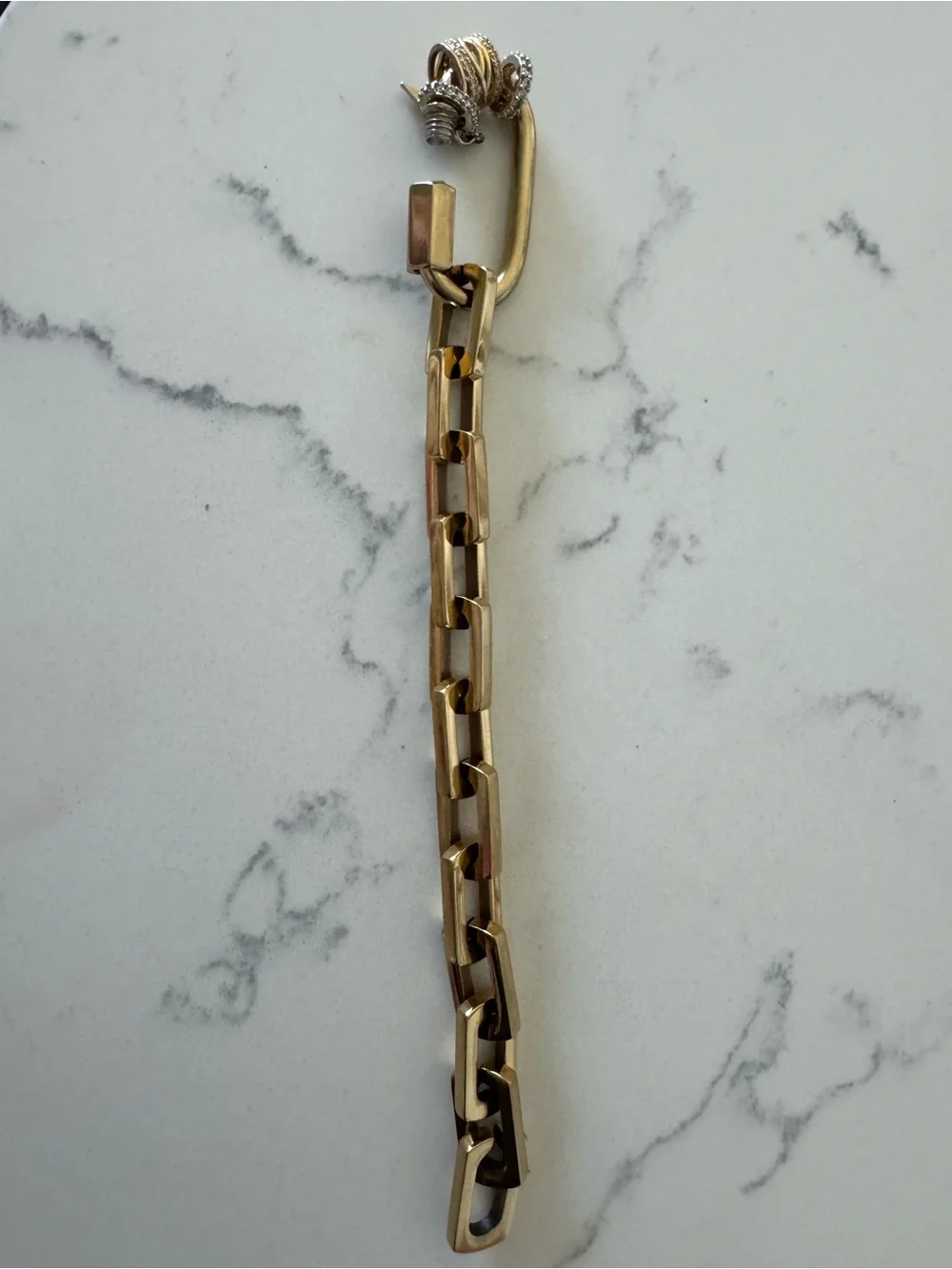 Gold Link Padlock Carabiner Bracelet by Artizan Joyería - Picture 9 of 9